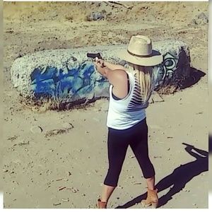 Meet your Posher, Ivette